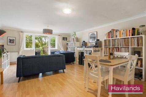 Lockyer Mews-4.jpg