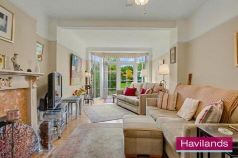 Bincote Road EN2-10.jpg