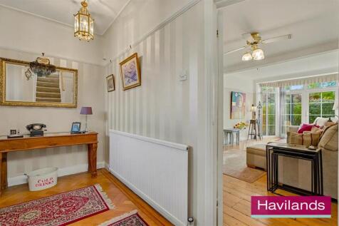 Bincote Road EN2-21.jpg