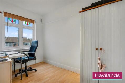 Bincote Road EN2-1.jpg