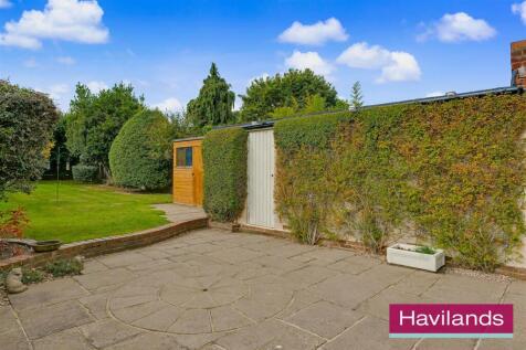 Bincote Road EN2-18.jpg