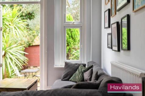 Palmerston Crescent-21.jpg