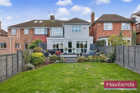 Lonsdale Drive EN2 7LH-4.jpg