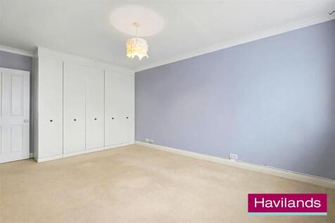 Flat 6, Chesterfield Lodge N21 1LW-9.jpg