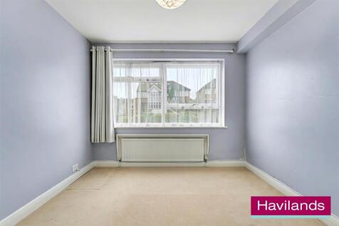 Flat 6, Chesterfield Lodge N21 1LW-6.jpg