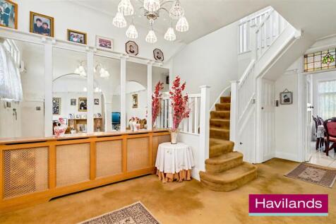 Woodland Way N21 3PY-21.jpg