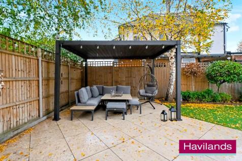 Cranleigh Gardens N21 1DR-9.jpg