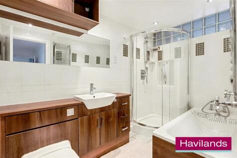 Hill House Close N21 1LG-7.jpg