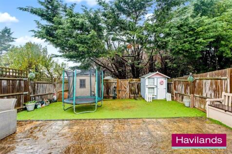 FHill House Close N21 1LG-5.jpg