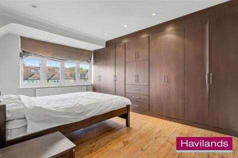 54 Cheyne Walk N21 1DE-22.jpg