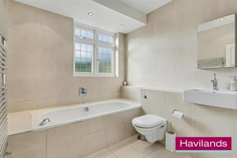 54 Cheyne Walk N21 1DE-18.jpg