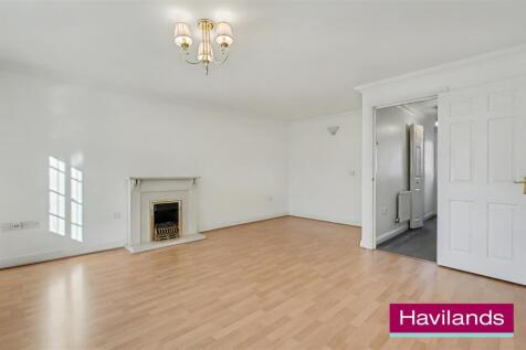 12 Kinderton Close N14 5AL-16.jpg