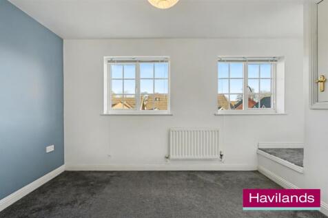 12 Kinderton Close N14 5AL-12.jpg