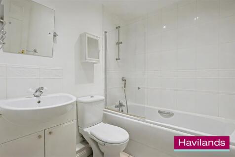 12 Kinderton Close N14 5AL-4.jpg