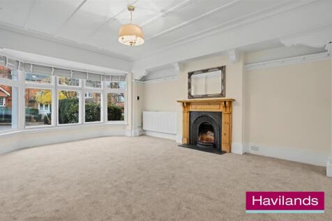 2 Old Park Ridings N21 2EU-6.jpg