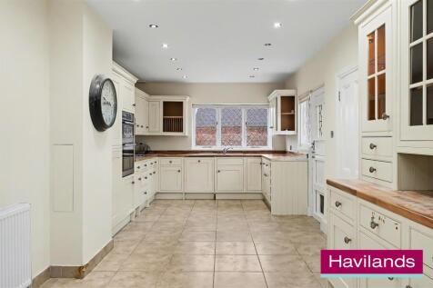 2 Old Park Ridings N21 2EU-22.jpg