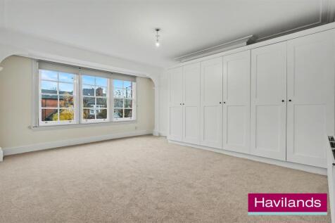 2 Old Park Ridings N21 2EU-17.jpg