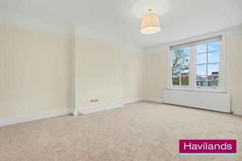 2 Old Park Ridings N21 2EU-8.jpg