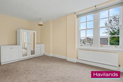 2 Old Park Ridings N21 2EU-4.jpg