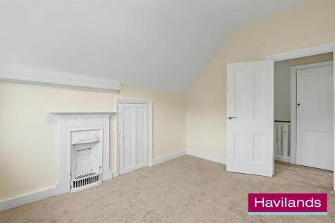 2 Old Park Ridings N21 2EU-14.jpg