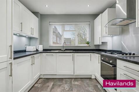 Flat 25, Springbank N21 1JH-8.jpg