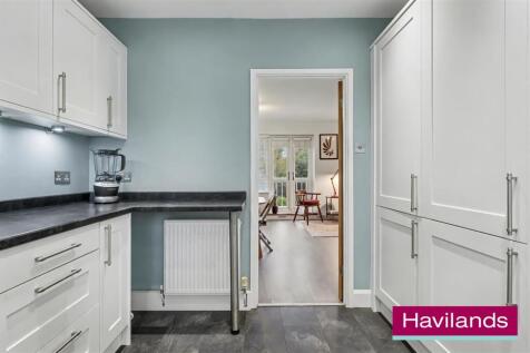 Flat 25, Springbank N21 1JH-7.jpg