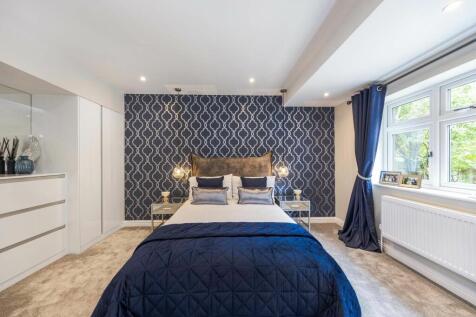GROUND FLOOR BEDROOM