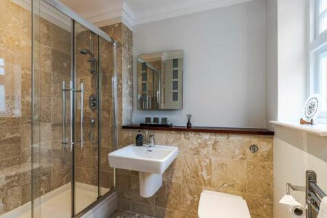 DOWNSTAIRS SHOWER