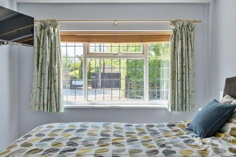 Principal bedroom