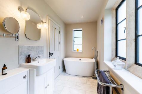 Bedroom 1 en suite