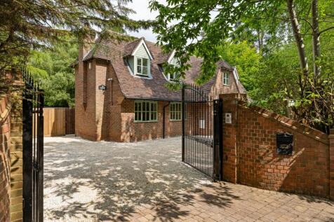 GATED ENTRANCE