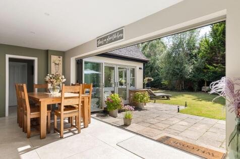 BI FOLDING DOORS