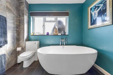 PRIMARY EN SUITE