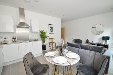 lOUNGE 2 SHOWFLAT