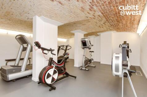 dc3b6d37-901GYM5R