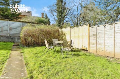 5606420d-grovehil...