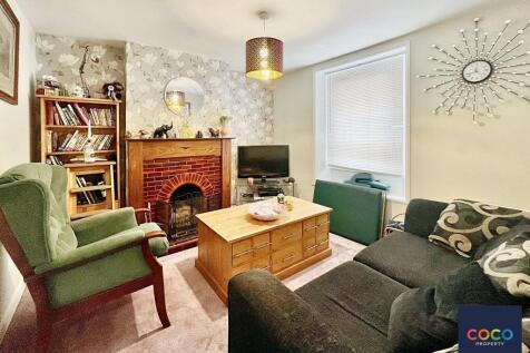 Front Sitting Room