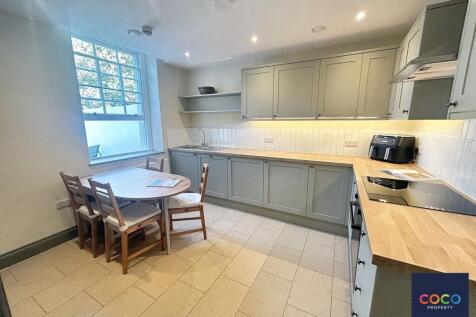 Communal Kitchen