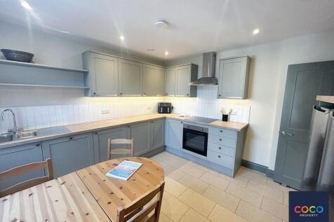 Communal Kitchen