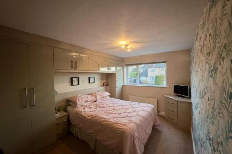 Principle Bedroom Photo, Clockhouse Grove, Burnley