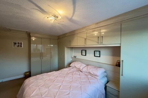 Principle Bedroom 2 Photo, Clockhouse Grove, Burnl