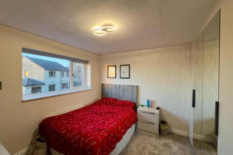 Bedroom 2 Photo, Clockhouse Grove, Burnley, 5 Bedr