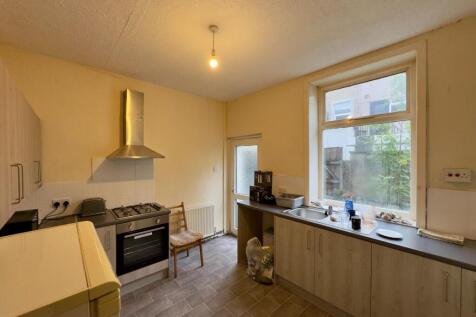 Hollingreave Road, Burnley, Kitchen Photo, For Sal