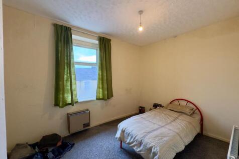 Hollingreave Road, Burnley, Bedroom One Photo, For