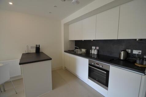 Goshawk Court 14 2.JPG