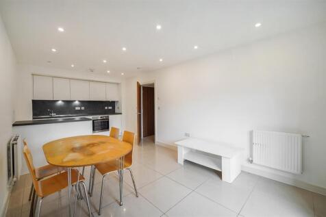 Flat 14, Goshawk Court - iESLGx68K7EK42flK2Ez.jpg