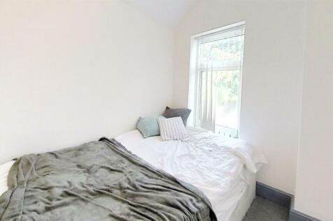 265-Dawlish-Road-Bedroom-6.jpg