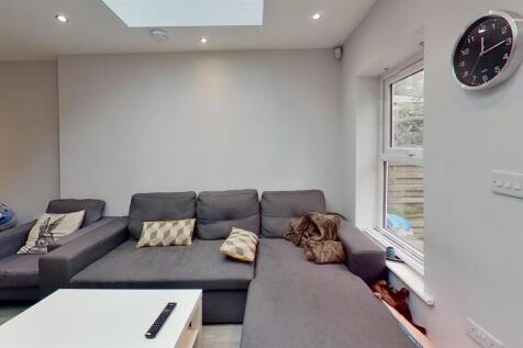 209-Umberslade-Road-Living-Room.jpg