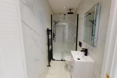 77-Heeley-Road-Bathroom(1).jpg