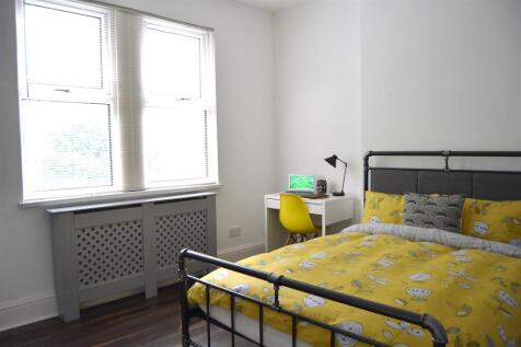 Master Bedroom.JPG